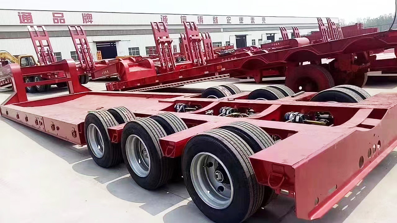 低平板半挂车