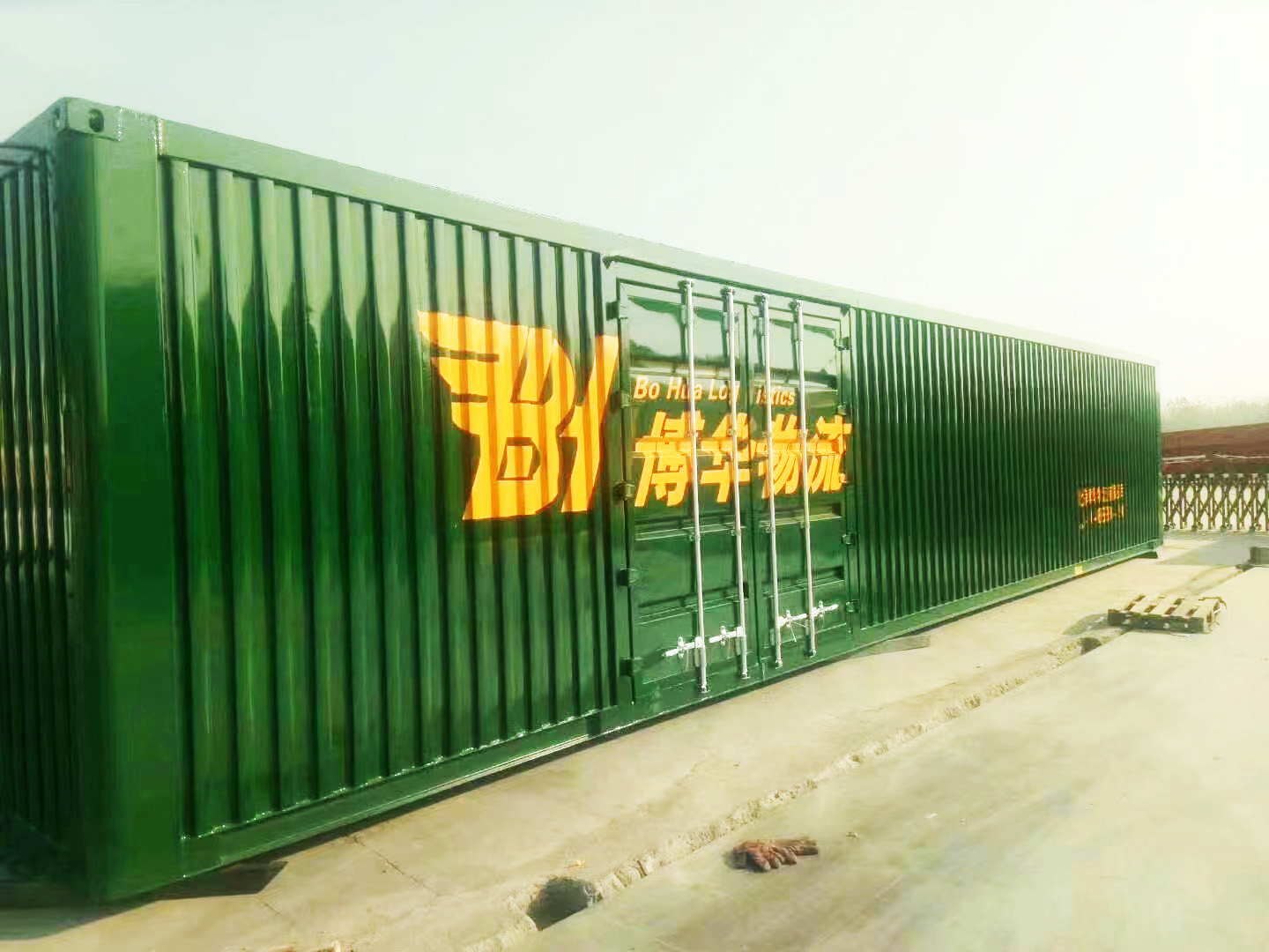 集装箱运输半挂车